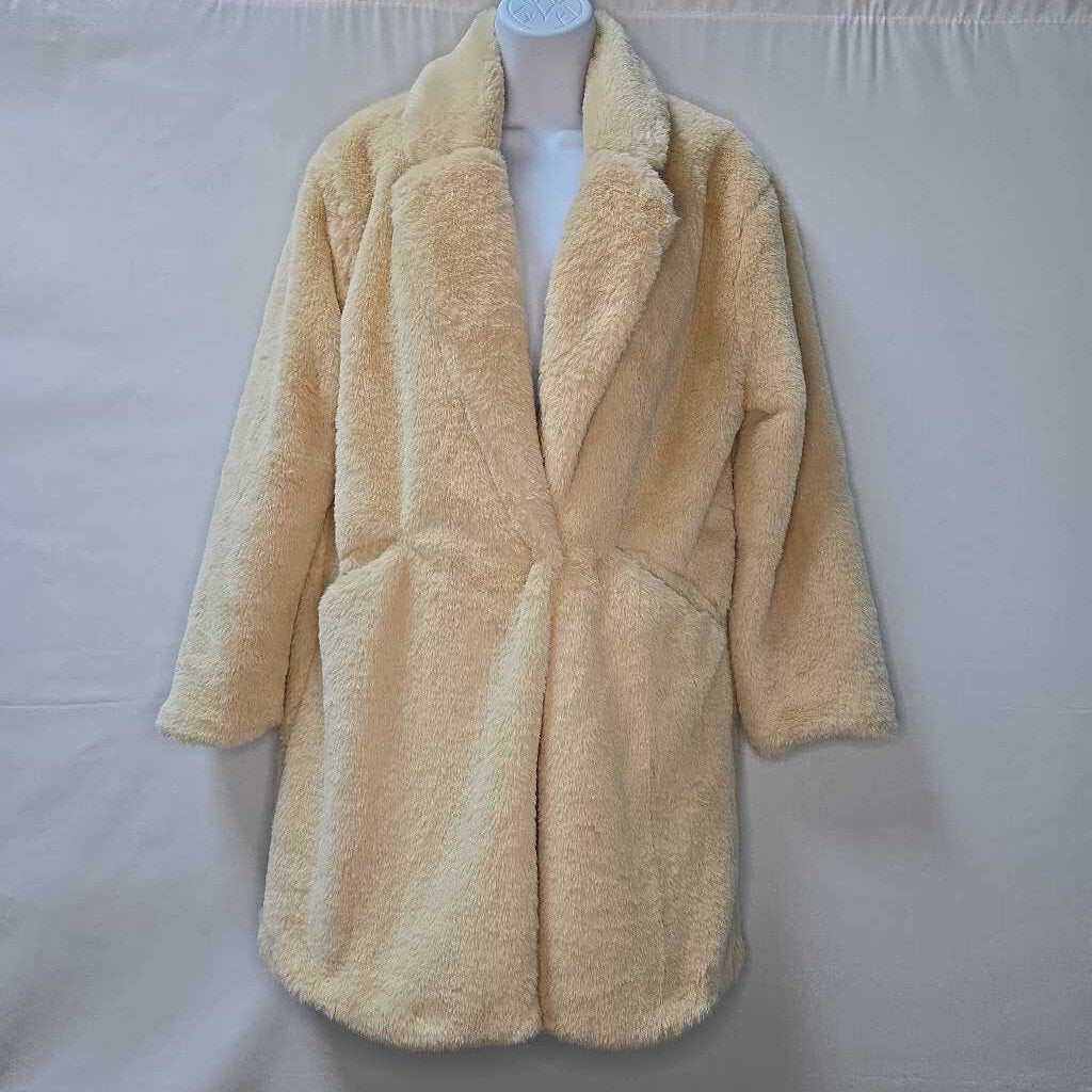 Lush - Womens - Like New - excellent condition - faux fur oversized coat