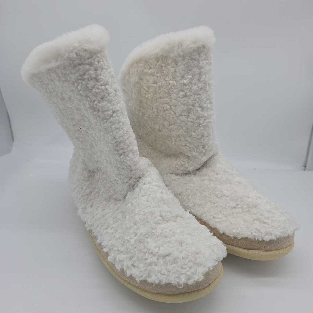 slippers - NWT