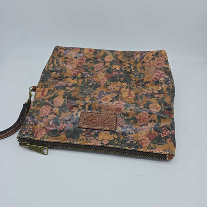 foldover wristlet