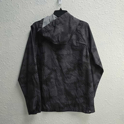 Windbreaker Pullover