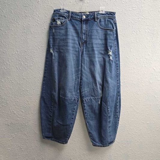 Distressed Barrel Jeans