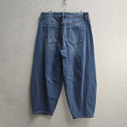 Distressed Barrel Jeans